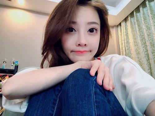 网红一姐是谁,她是如何成为网络红人的传奇故事