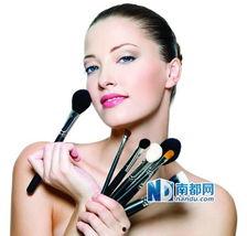 网红化妆公司陶露露照片,打造时尚妆容的视觉盛宴